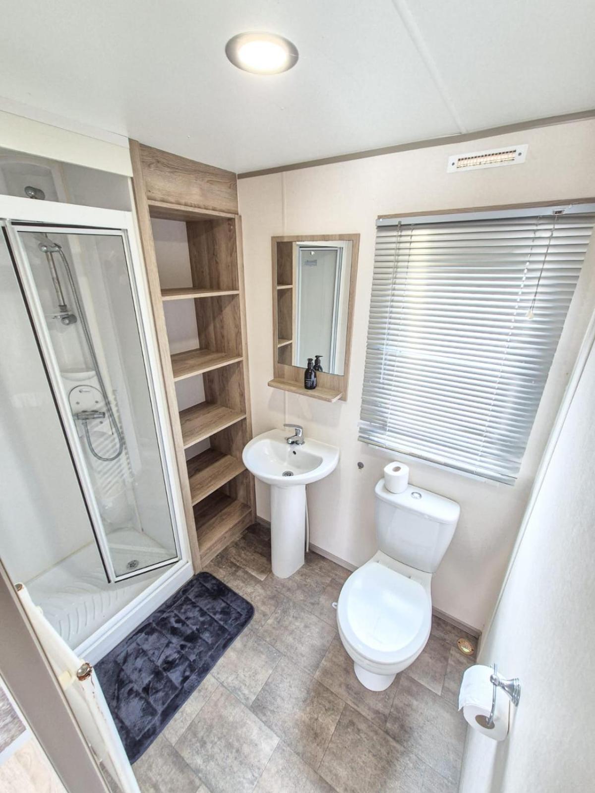 Whitstable - 2 Bedroom Sleeps 6 Seasalter Exterior foto